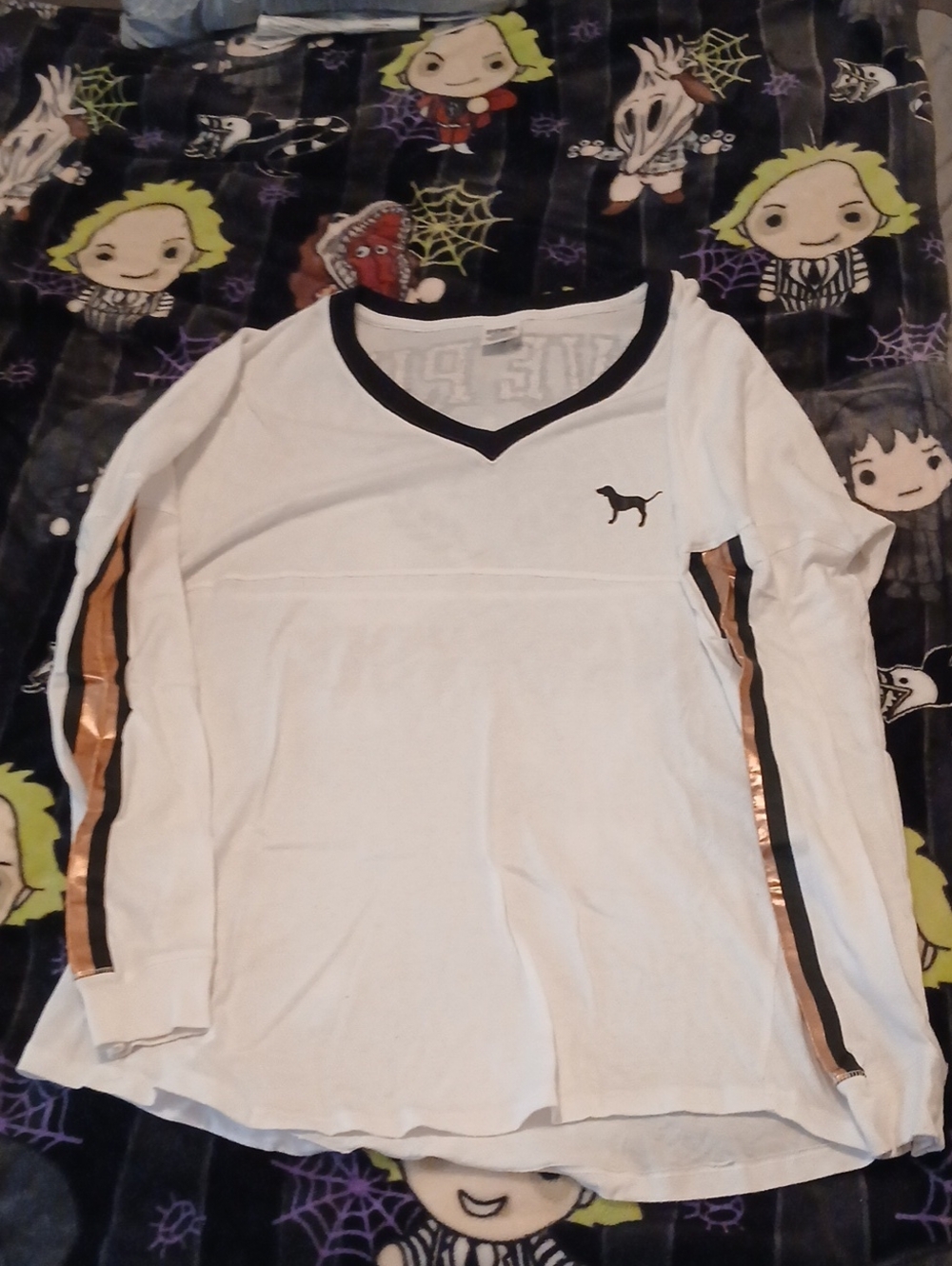 Womens White V-Neck Long Sleeve Top with Metallic Stripe